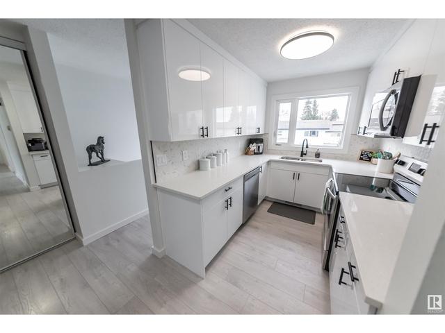1093 Millbourne Rd E Nw, House attached with 3 bedrooms, 1 bathrooms and 2 parking in Edmonton AB | Image 10
