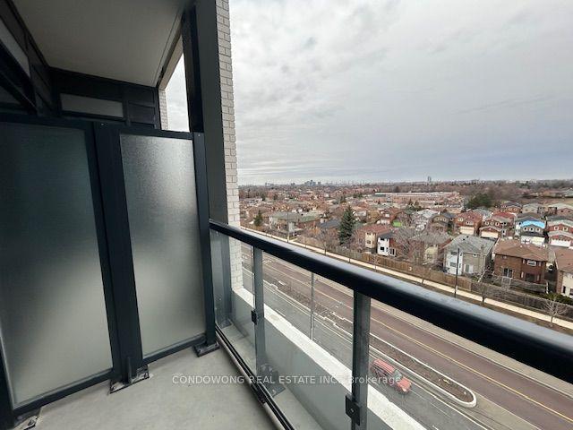 705 - 7950 Bathurst St, Condo with 1 bedrooms, 1 bathrooms and 1 parking in Vaughan ON | Image 2