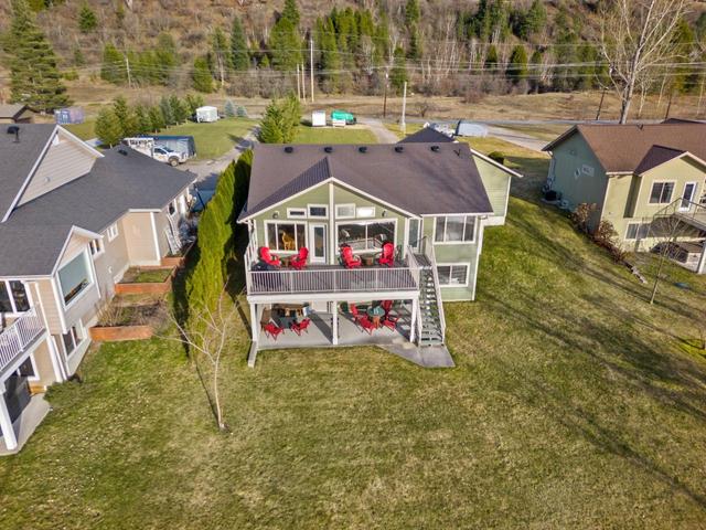 755 Waterloo Road, House detached with 4 bedrooms, 3 bathrooms and null parking in Central Kootenay J BC | Image 51