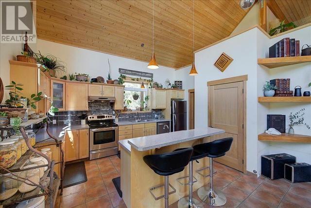1124 Fish Lake Road, House detached with 3 bedrooms, 2 bathrooms and 7 parking in Okanagan Similkameen F BC | Image 7