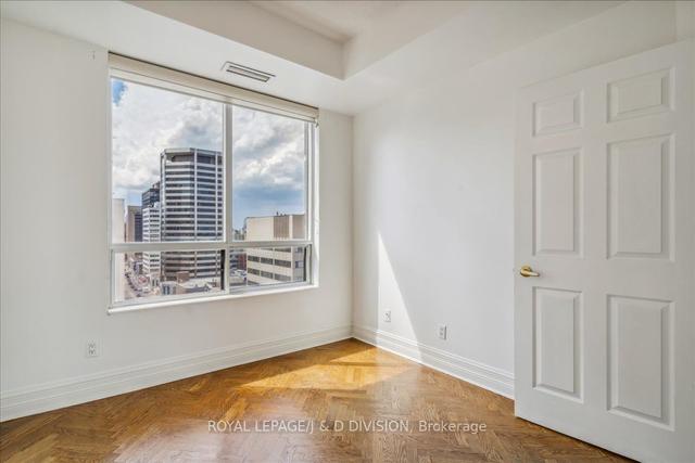lph08 - 38 Avoca Ave, Condo with 2 bedrooms, 2 bathrooms and 1 parking in Toronto ON | Image 2