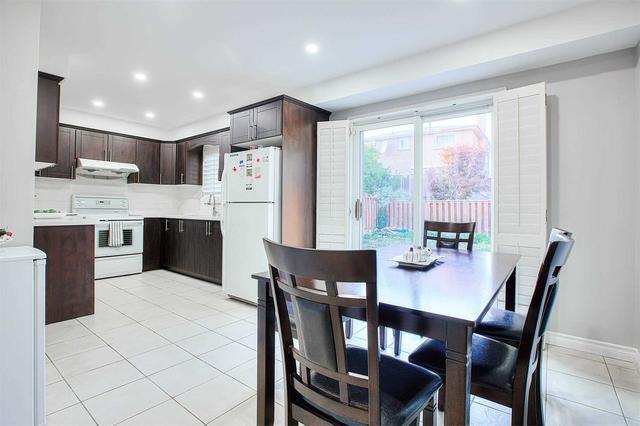 749 Guild Crt, House detached with 4 bedrooms, 4 bathrooms and 4 parking in Mississauga ON | Image 23