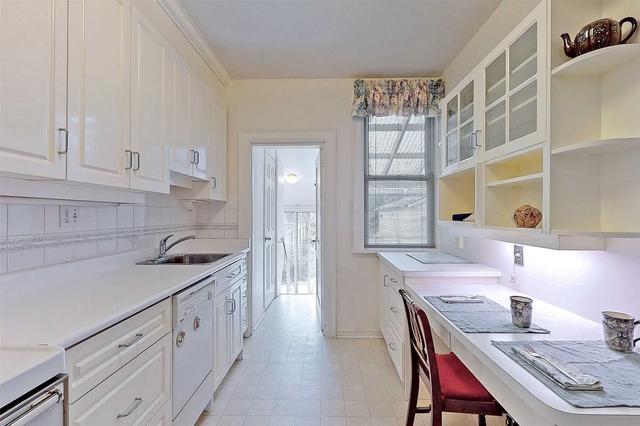 409 Millwood Rd, House semidetached with 3 bedrooms, 2 bathrooms and 3 parking in Toronto ON | Image 21