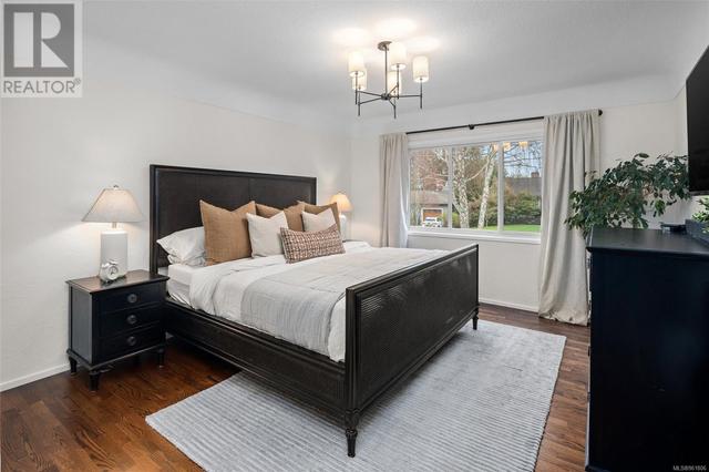 2764 Dorset Rd, House detached with 3 bedrooms, 2 bathrooms and 2 parking in Oak Bay BC | Image 18