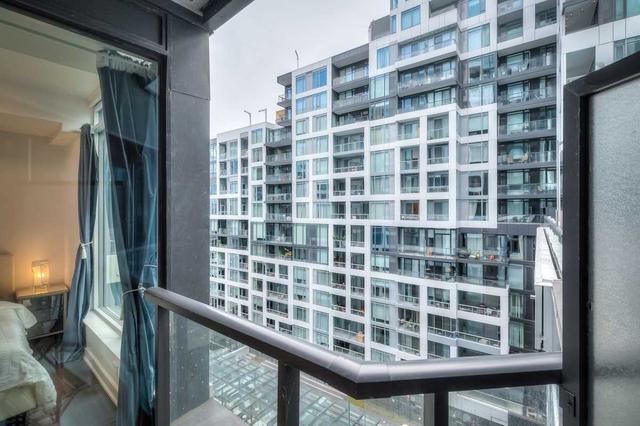 915 - 27 Bathurst St, Condo with 1 bedrooms, 1 bathrooms and 0 parking in Toronto ON | Image 16