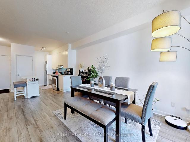 1702 - 111 Elizabeth St, Condo with 1 bedrooms, 1 bathrooms and 1 parking in Toronto ON | Image 5