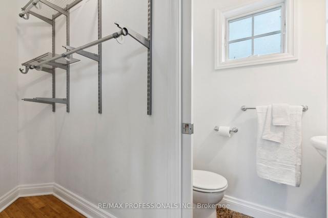 38 Thirty Fifth St, House detached with 3 bedrooms, 4 bathrooms and 4 parking in Toronto ON | Image 17