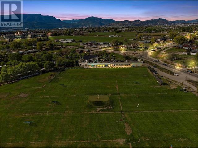 3810 Casorso Road, House detached with 3 bedrooms, 3 bathrooms and 40 parking in Kelowna BC | Image 2