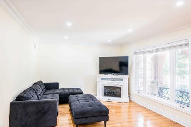 44 Amesbury Dr, House detached with 3 bedrooms, 2 bathrooms and 5 parking in Toronto ON | Image 26