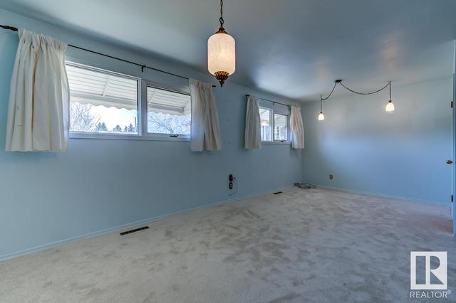 4624 103 Av Nw, House detached with 3 bedrooms, 2 bathrooms and null parking in Edmonton AB | Image 30