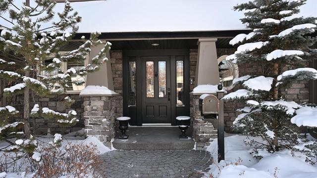 2211 12 Avenue Nw, House detached with 4 bedrooms, 3 bathrooms and 2 parking in Calgary AB | Image 3