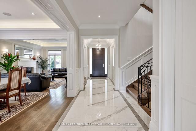 179 Lord Seaton Rd, House detached with 5 bedrooms, 8 bathrooms and 4 parking in Toronto ON | Image 21