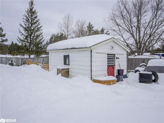 4876 90 County Road, House detached with 3 bedrooms, 1 bathrooms and 6 parking in Springwater ON | Image 24