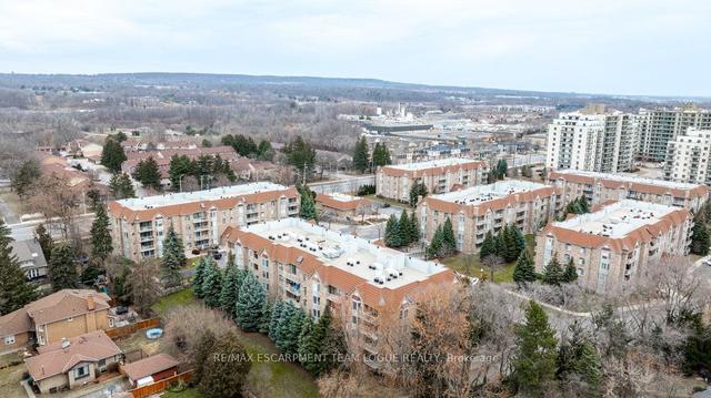 b406 - 216 Plains Rd W, Condo with 1 bedrooms, 1 bathrooms and 1 parking in Burlington ON | Image 32