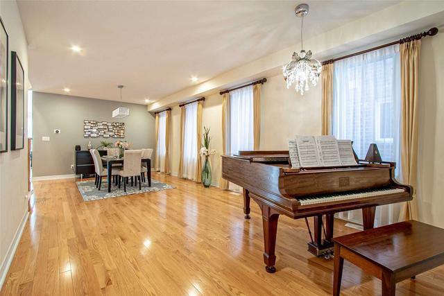 53 Prince Of Wales Dr, House detached with 5 bedrooms, 5 bathrooms and 6 parking in Markham ON | Image 6