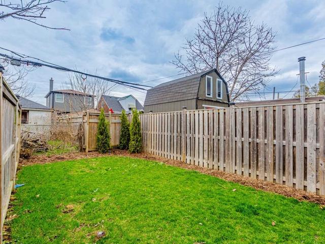 10 Yarrow Rd, House detached with 3 bedrooms, 3 bathrooms and 1 parking in Toronto ON | Image 28