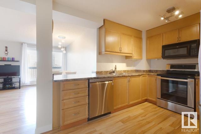 601 - 9715 110 St Nw, Condo with 2 bedrooms, 1 bathrooms and null parking in Edmonton AB | Image 9
