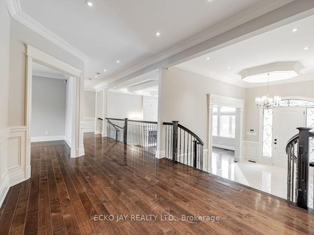 124 Laurentide Dr, House detached with 5 bedrooms, 6 bathrooms and 12 parking in Toronto ON | Image 36