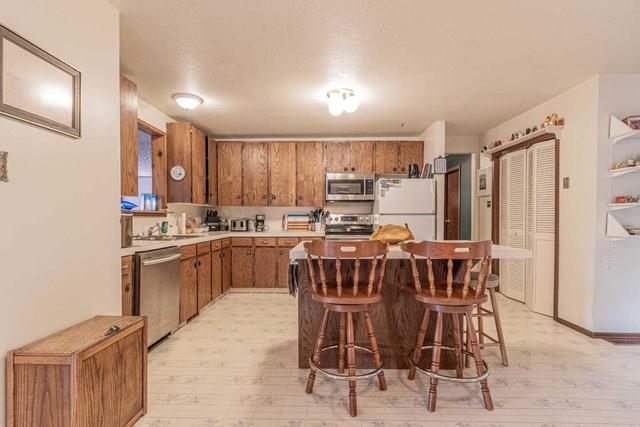 536 4 Street, House detached with 3 bedrooms, 1 bathrooms and 5 parking in Cypress County AB | Image 14