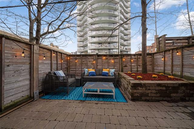 th3 - 385 Brunswick Ave, Townhouse with 3 bedrooms, 3 bathrooms and 2 parking in Toronto ON | Image 19