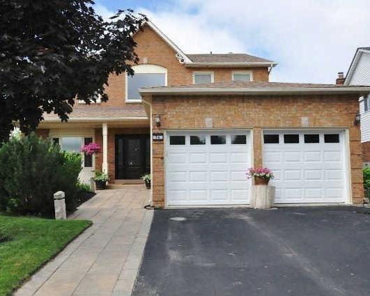 76 Carrick Ave, House detached with 4 bedrooms, 3 bathrooms and 4 parking in Georgina ON | Image 1