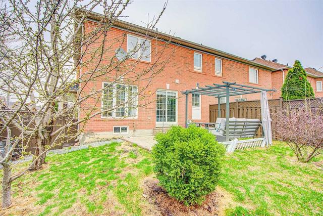52 Mckennon St, House semidetached with 3 bedrooms, 3 bathrooms and 3 parking in Markham ON | Image 32