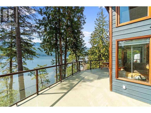 6 - 6432 Sunnybrae Canoe Point Road, House detached with 3 bedrooms, 2 bathrooms and 5 parking in Columbia Shuswap C BC | Image 49