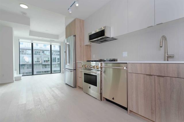 806 - 840 St Clair Ave W, Condo with 2 bedrooms, 2 bathrooms and 1 parking in Toronto ON | Image 4
