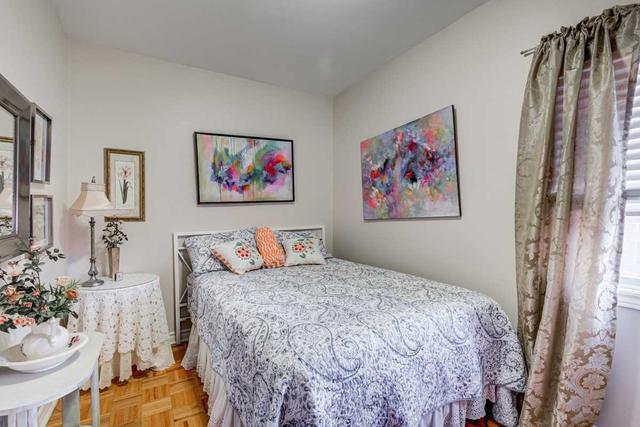 91 Miller St, House semidetached with 3 bedrooms, 2 bathrooms and 0 parking in Toronto ON | Image 4