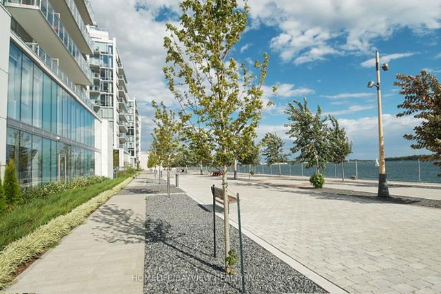820 - 29 Queens Quay E, Condo with 1 bedrooms, 2 bathrooms and 1 parking in Toronto ON | Image 35