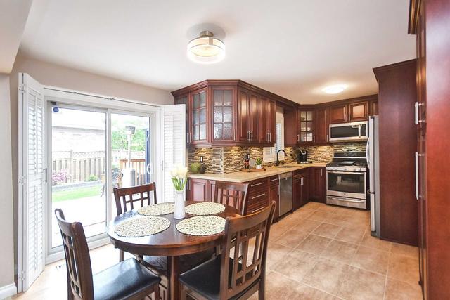 1003 Rambleberry Ave, House detached with 4 bedrooms, 4 bathrooms and 6 parking in Pickering ON | Image 33