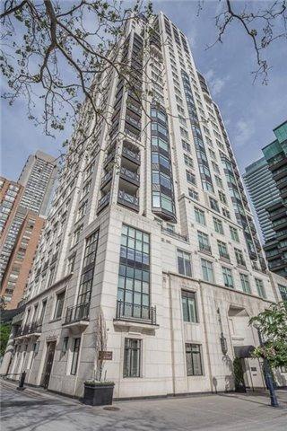 7c - 1 St Thomas St, Condo with 2 bedrooms, 3 bathrooms and 2 parking in Toronto ON | Image 1