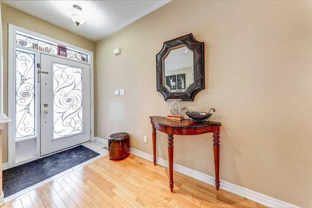 19 Stonechurch Cres, House detached with 4 bedrooms, 3 bathrooms and 4 parking in Markham ON | Image 24