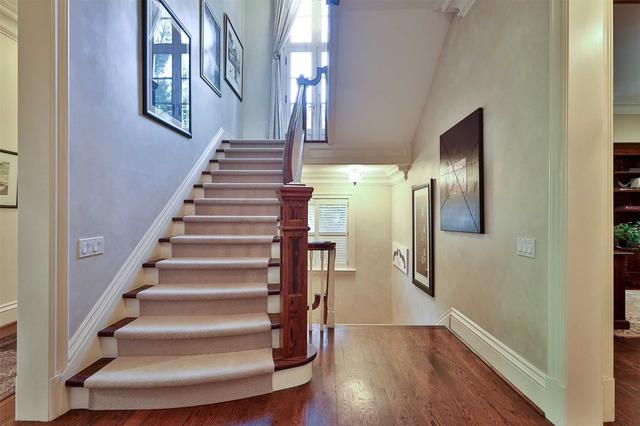 16 Hedgewood Rd, House detached with 5 bedrooms, 9 bathrooms and 16 parking in Toronto ON | Image 10