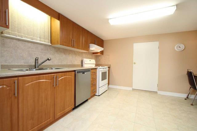 4 Alladin Ave, House detached with 3 bedrooms, 2 bathrooms and 5 parking in Toronto ON | Image 10