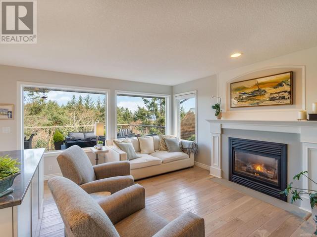 3541 Shelby Lane, House detached with 4 bedrooms, 3 bathrooms and 4 parking in Nanaimo E BC | Image 3