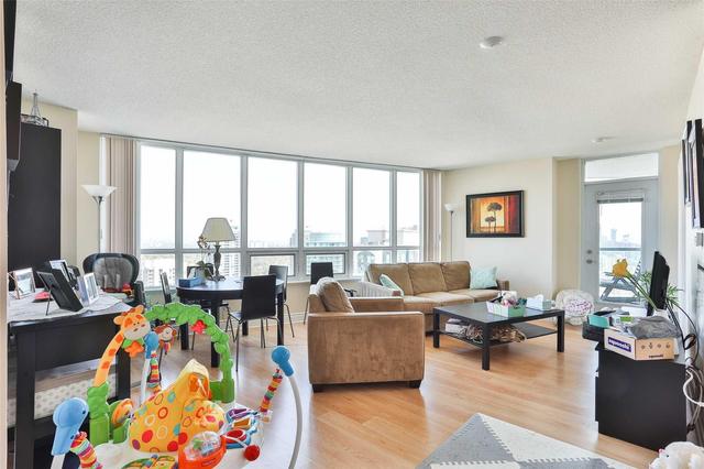 2805 - 15 Greenview Ave, Condo with 2 bedrooms, 2 bathrooms and 1 parking in Toronto ON | Image 3