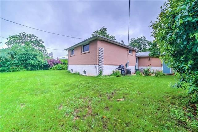 24 Birchbank Rd, House detached with 3 bedrooms, 2 bathrooms and 4 parking in Brampton ON | Image 14