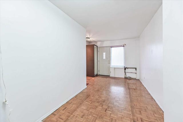 48 Carr St, House attached with 3 bedrooms, 2 bathrooms and 1 parking in Toronto ON | Image 17