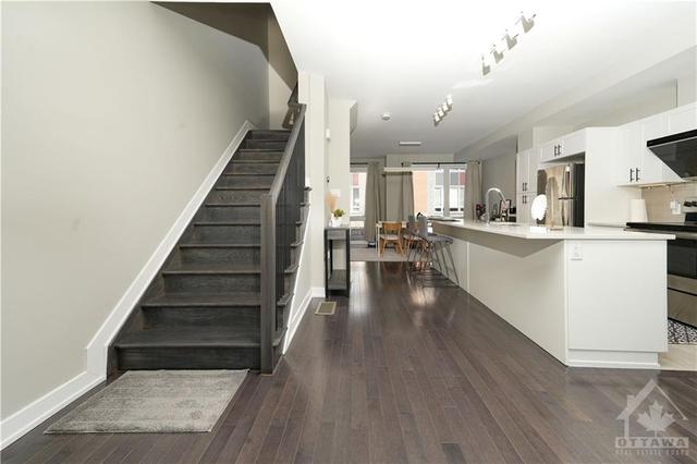 705 Terravita Private, Townhouse with 4 bedrooms, 3 bathrooms and 2 parking in Ottawa ON | Image 13