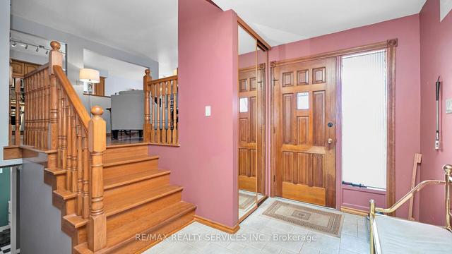 4 Eastwood Crt, House detached with 3 bedrooms, 2 bathrooms and 5 parking in Brampton ON | Image 33