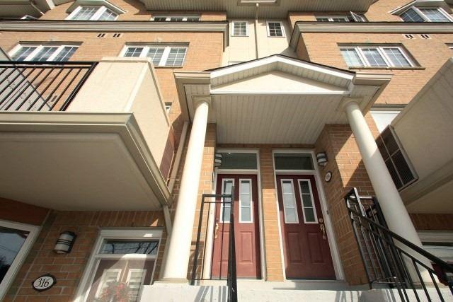 315 Grandview Way, Townhouse with 2 bedrooms, 2 bathrooms and 2 parking in Toronto ON | Image 1