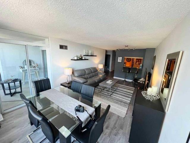 1007 - 75 Riverside Dr E, Condo with 2 bedrooms, 2 bathrooms and 1 parking in Windsor ON | Card Image