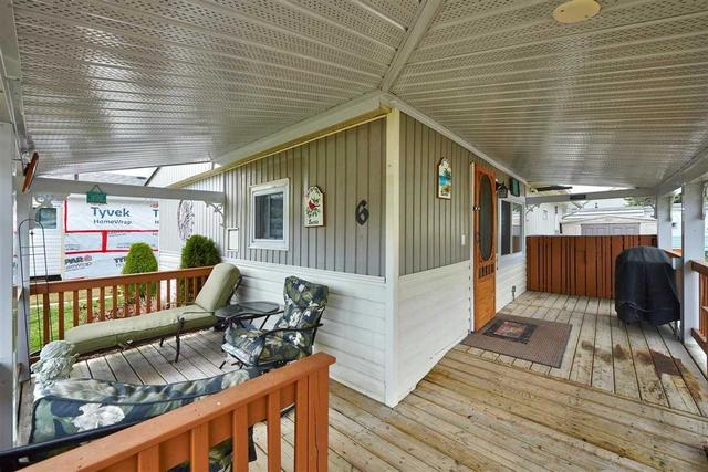 6 Locust Hill Dr, Home with 2 bedrooms, 1 bathrooms and 2 parking in Innisfil ON | Image 10