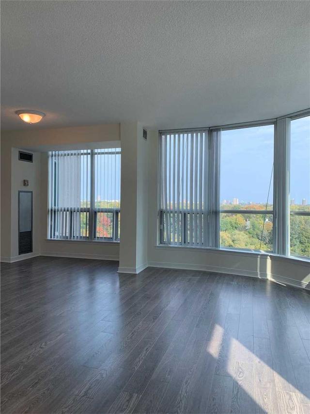 1001 - 942 Yonge St, Condo with 2 bedrooms, 2 bathrooms and 1 parking in Toronto ON | Image 10