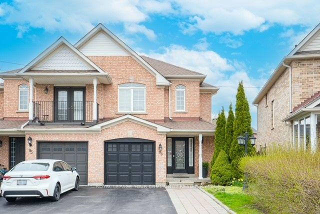 93 Long Point Dr, House semidetached with 3 bedrooms, 4 bathrooms and 5 parking in Richmond Hill ON | Image 1