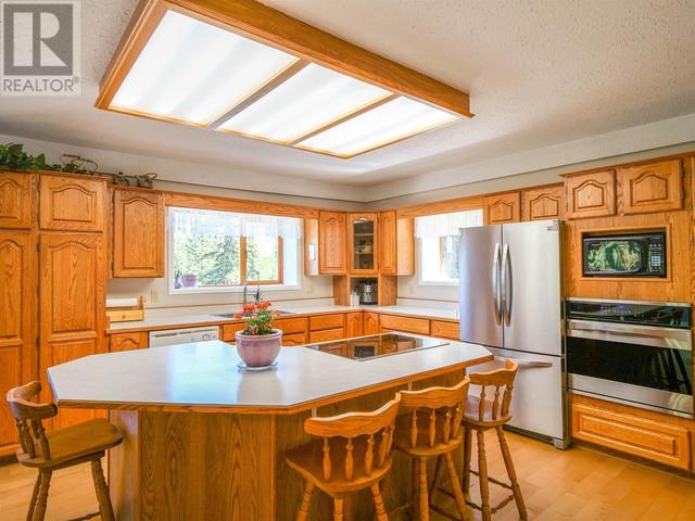 4845 Ten Mile Lake Road, House detached with 3 bedrooms, 3 bathrooms and null parking in Cariboo B BC | Image 23