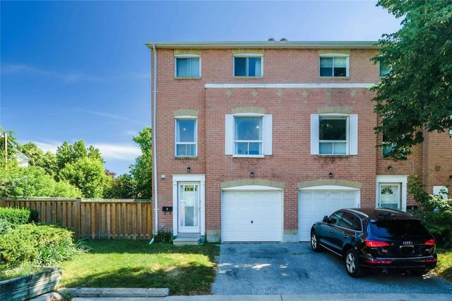 2 - 200 Murison Blvd, Townhouse with 3 bedrooms, 2 bathrooms and 2 parking in Toronto ON | Image 12