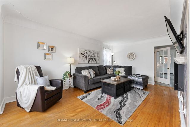52 East 36th St, House detached with 3 bedrooms, 2 bathrooms and 2 parking in Hamilton ON | Image 37