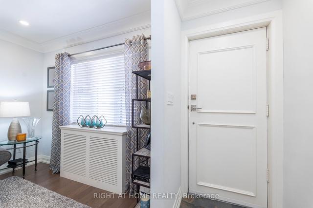 418 Christie St, House semidetached with 2 bedrooms, 2 bathrooms and 2 parking in Toronto ON | Image 36